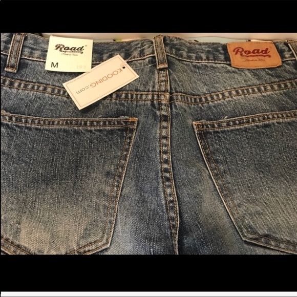 Distressed Faded Denim Shorts Medium - Picture 5 of 6